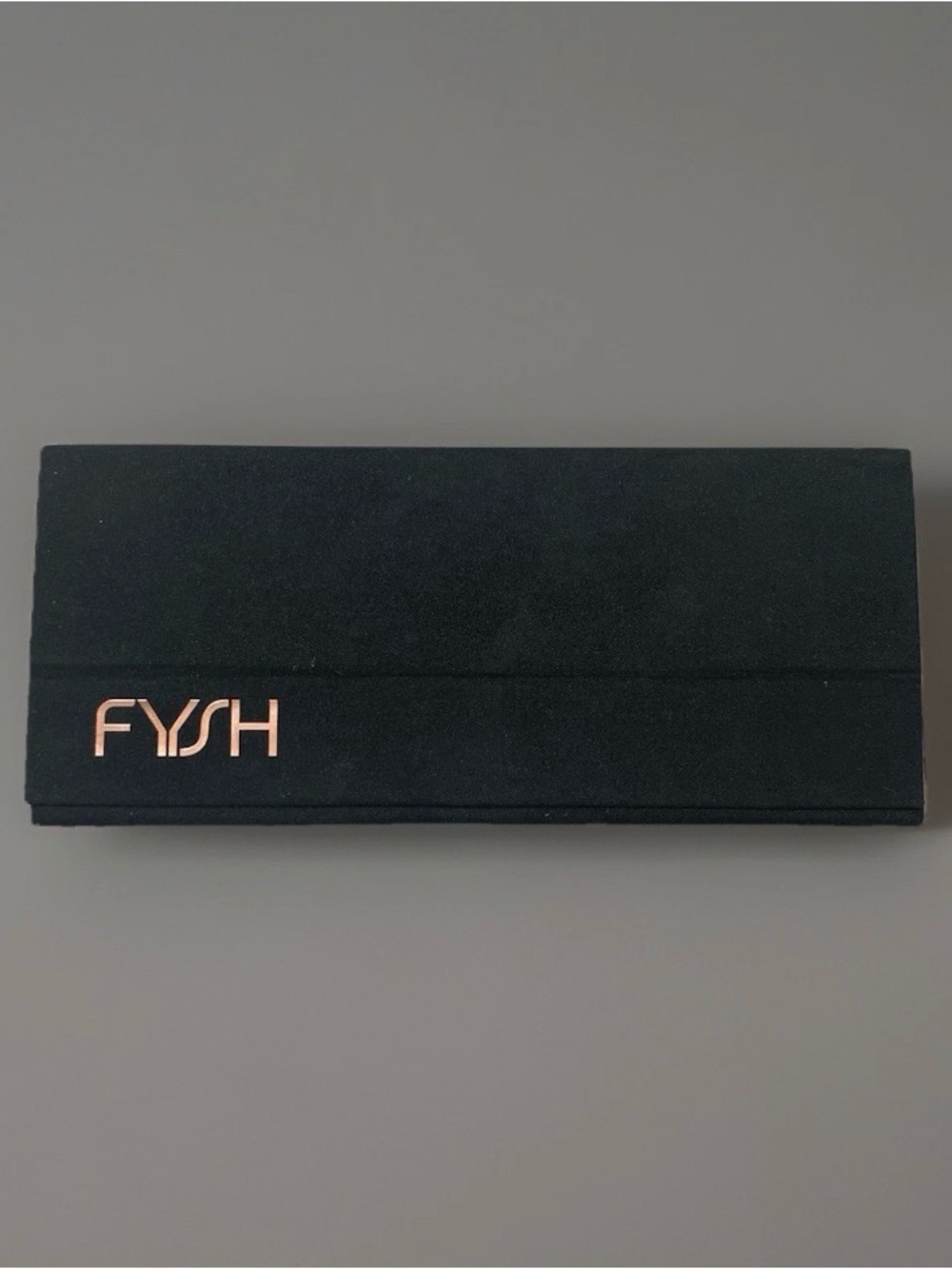 FYSH Eyeglasses Sunglasses Black Collapsible Case With Cloth